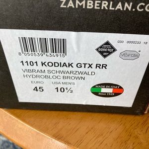 Zamberlan 10.5 hiking boots